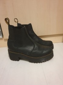 matamata fashion dr martens